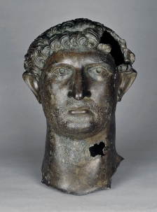 Hadrian_head_front